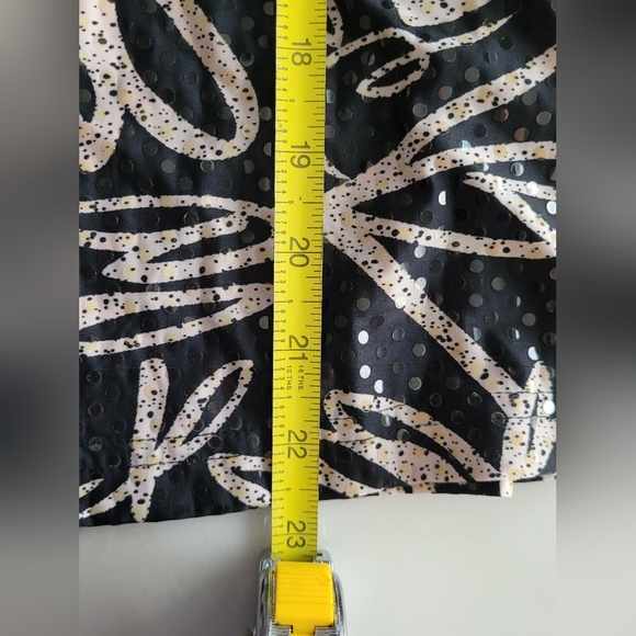 George Shiny Black And Cream Floral Tank Blouse Size Medium - Picture 5 of 7